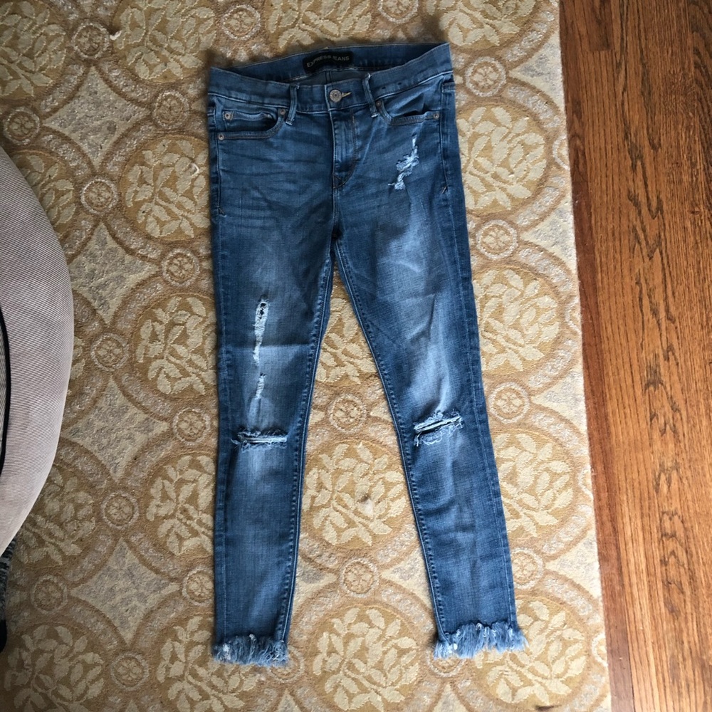 Frayed Ankle Jeans